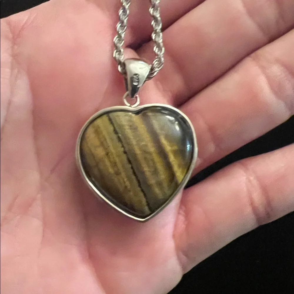 925 STERLING SILVER TIGERS EYE HEART NECKLACE - Picture 3 of 6
